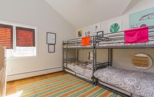 Stratton Mod Farmhouse Ski-In Retreat - Stratton, Vermont