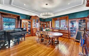 Historic Queen Anne Estate Near New York City - Montclair, New Jersey