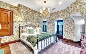 Historic Queen Anne Estate Near New York City - Montclair, New Jersey