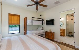 Breathtaking Lakefront Escape with Panoramic Views - Alexander City, Alabama