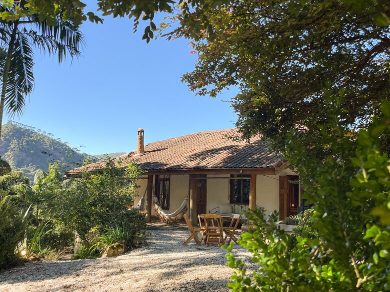 Refined Gaucho-Style Living with Breathtaking Views - São Francisco Xavier, Brazil