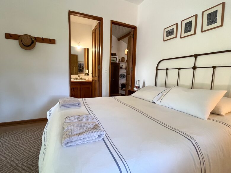 Refined Gaucho-Style Living with Breathtaking Views - São Francisco Xavier, Brazil