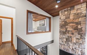 Sophisticated Boulder Creek Retreat - Park City, Utah