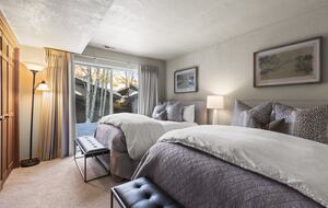 Sophisticated Boulder Creek Retreat - Park City, Utah