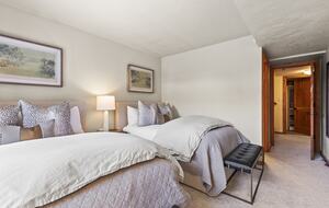 Sophisticated Boulder Creek Retreat - Park City, Utah