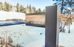 Sophisticated Boulder Creek Retreat - Park City, Utah