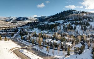 Sophisticated Boulder Creek Retreat - Park City, Utah