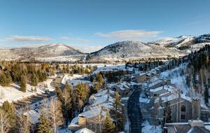 Sophisticated Boulder Creek Retreat - Park City, Utah