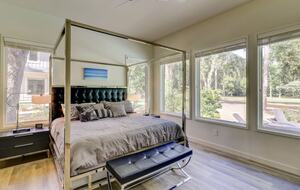 Grand Retreat in Sea Pines | Overlooking Harbour Town Golf - Hilton Head Island, South Carolina