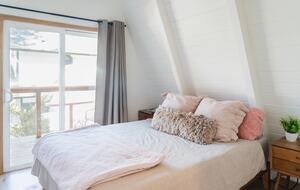 Balcony Bedroom with Views