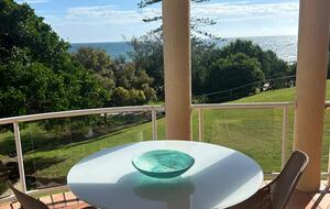 Oceanview Serenity | A Dicky Beach Retreat - Dicky Beach, Australia