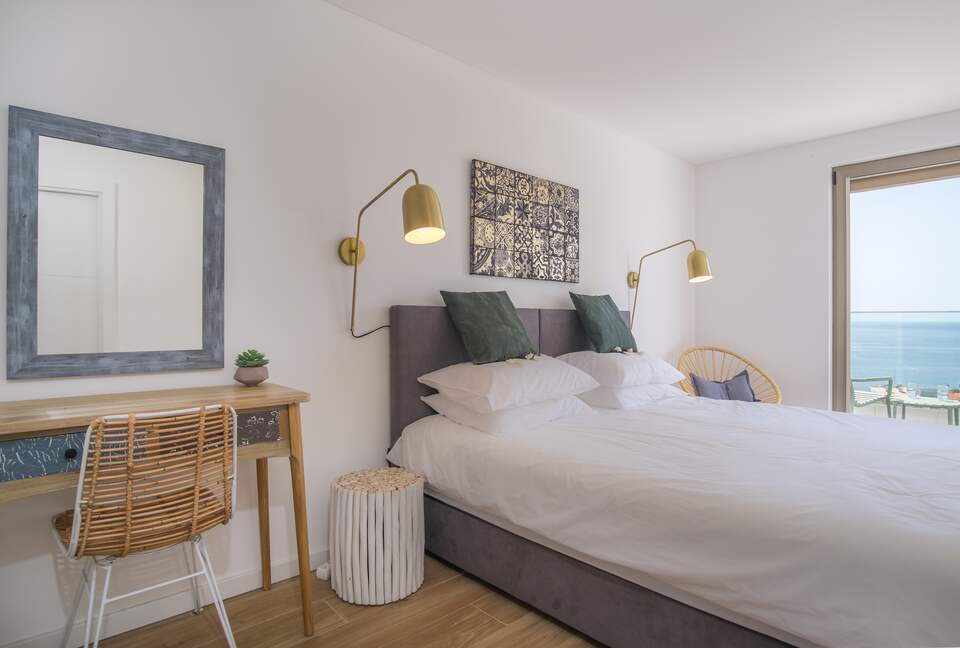 Elegant Duplex Penthouse in Praia da Luz, Algarve, with breathtaking Ocean Views & pool - Luz, Portugal