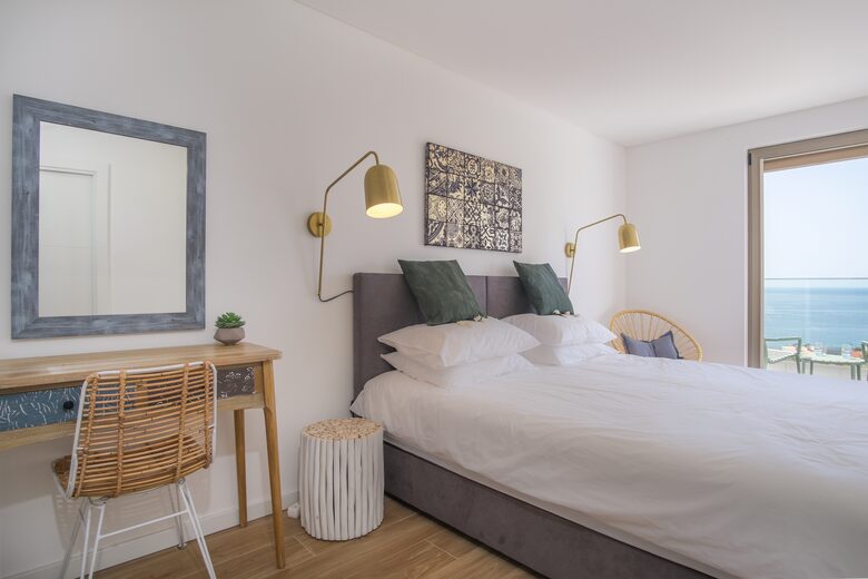 Elegant Duplex Penthouse in Praia da Luz, Algarve, with breathtaking Ocean Views & pool - Luz, Portugal