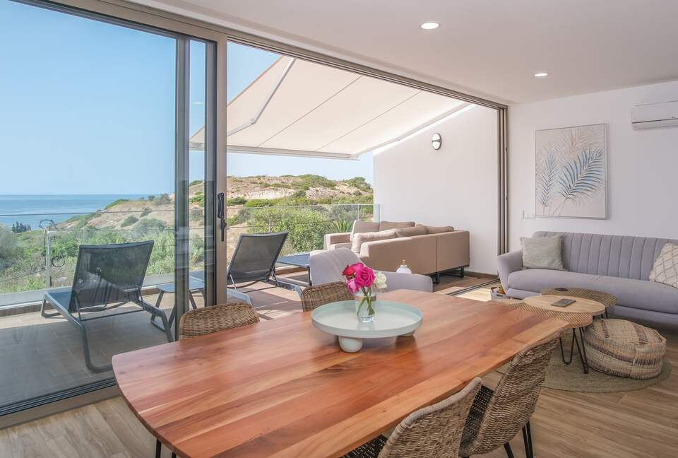 Elegant Duplex Penthouse in Praia da Luz, Algarve, with breathtaking Ocean Views & pool - Luz, Portugal