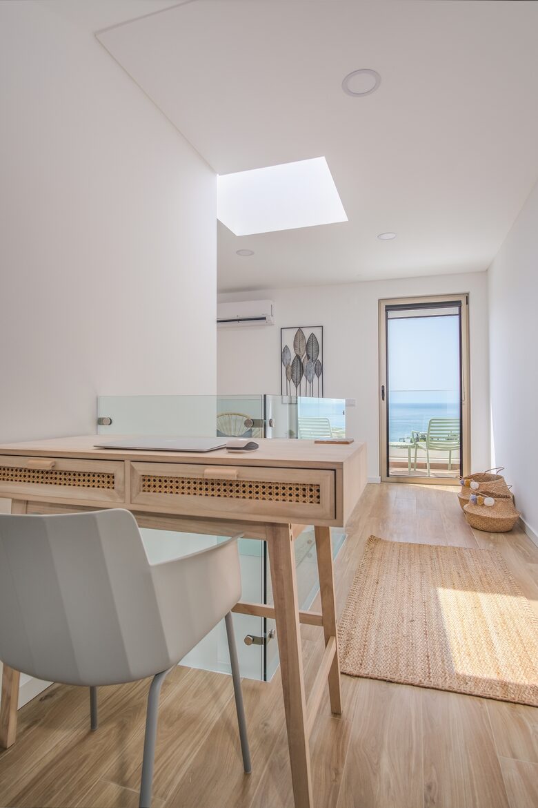 Elegant Duplex Penthouse in Praia da Luz, Algarve, with breathtaking Ocean Views & pool - Luz, Portugal