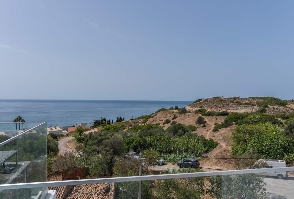Elegant Duplex Penthouse in Praia da Luz, Algarve, with breathtaking Ocean Views & pool - Luz, Portugal