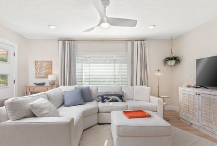 Modern Coastal Cottage Minutes from Downtown & Beach - St. Augustine, Florida