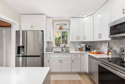 Modern Coastal Cottage Minutes from Downtown & Beach - St. Augustine, Florida