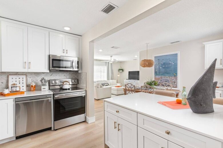 Modern Coastal Cottage Minutes from Downtown & Beach - St. Augustine, Florida