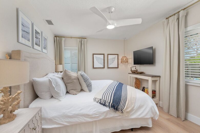 Modern Coastal Cottage Minutes from Downtown & Beach - St. Augustine, Florida