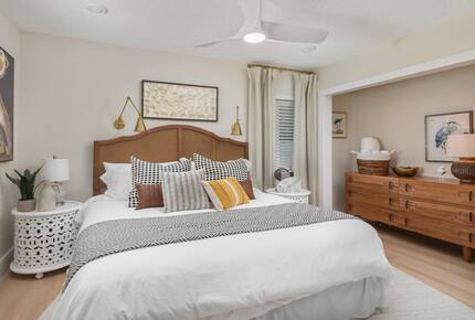 Modern Coastal Cottage Minutes from Downtown & Beach - St. Augustine, Florida