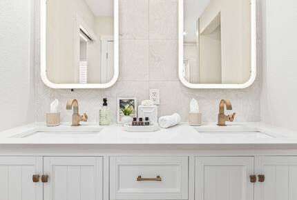 Modern Coastal Cottage Minutes from Downtown & Beach - St. Augustine, Florida