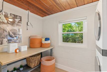 Modern Coastal Cottage Minutes from Downtown & Beach - St. Augustine, Florida