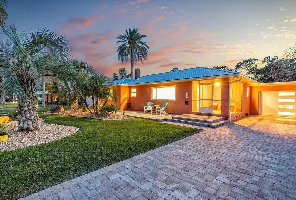 Modern Coastal Cottage Minutes from Downtown & Beach - St. Augustine, Florida