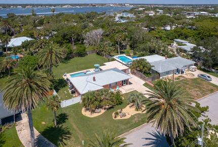 Modern Coastal Cottage Minutes from Downtown & Beach - St. Augustine, Florida