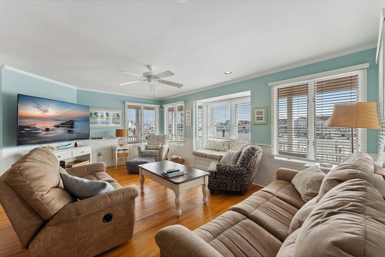 Tranquil Waterside Living on Ocean City’s Exclusive Lagoon - Ocean City, New Jersey