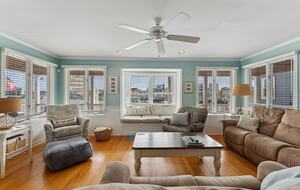 Tranquil Waterside Living on Ocean City’s Exclusive Lagoon - Ocean City, New Jersey