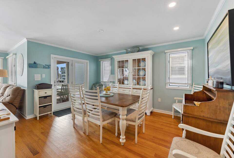 Tranquil Waterside Living on Ocean City’s Exclusive Lagoon - Ocean City, New Jersey