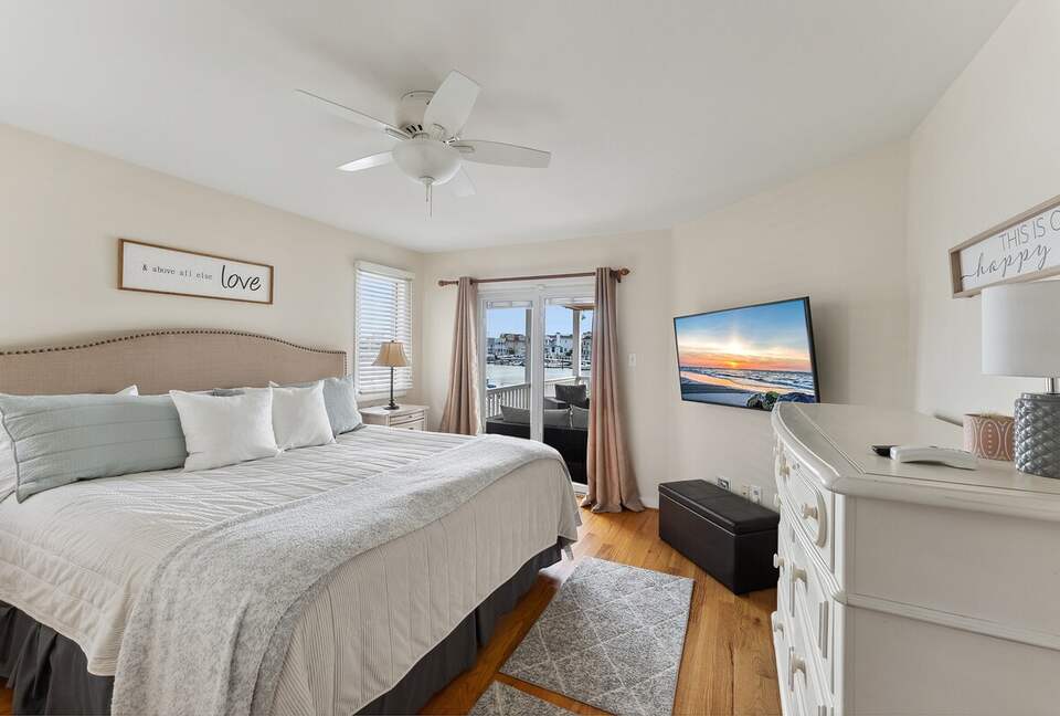 Tranquil Waterside Living on Ocean City’s Exclusive Lagoon - Ocean City, New Jersey