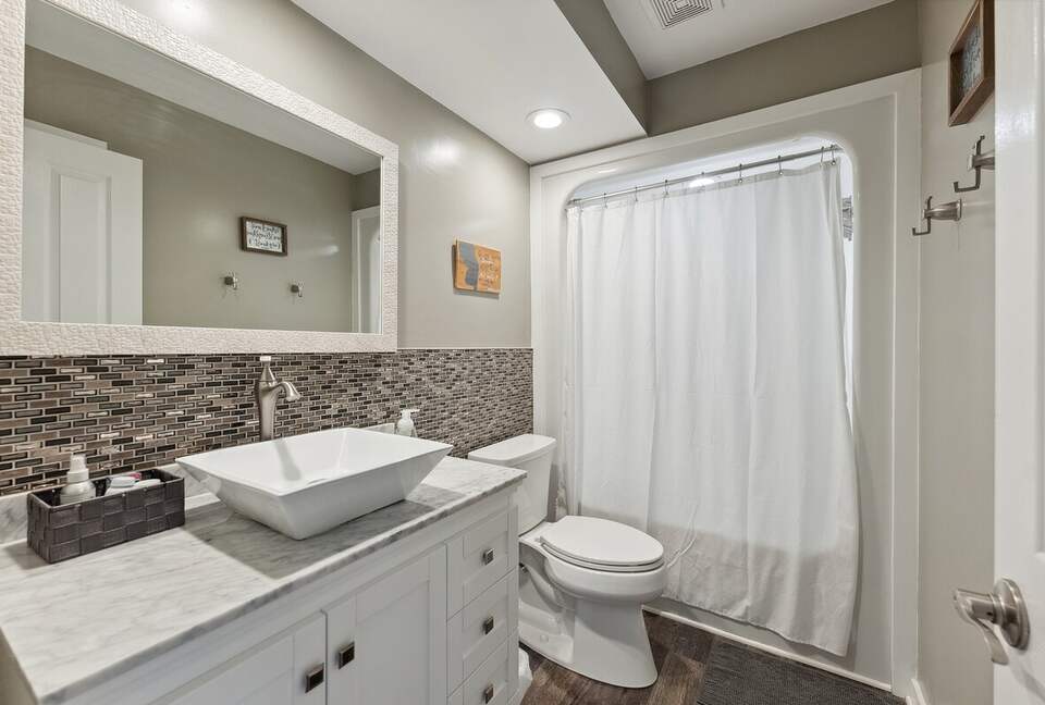 Tranquil Waterside Living on Ocean City’s Exclusive Lagoon - Ocean City, New Jersey