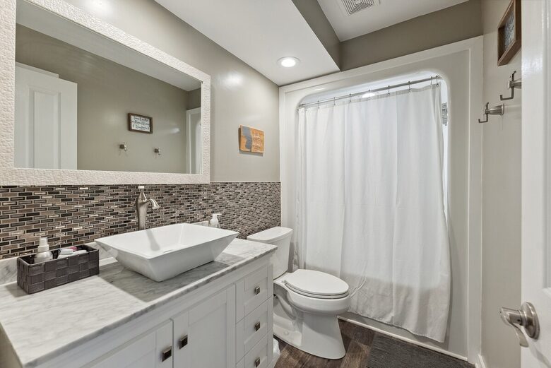 Tranquil Waterside Living on Ocean City’s Exclusive Lagoon - Ocean City, New Jersey