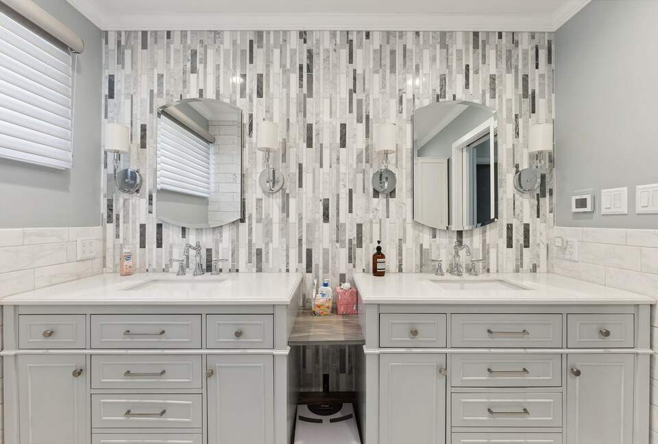 Tranquil Waterside Living on Ocean City’s Exclusive Lagoon - Ocean City, New Jersey