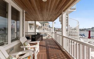 Tranquil Waterside Living on Ocean City’s Exclusive Lagoon - Ocean City, New Jersey