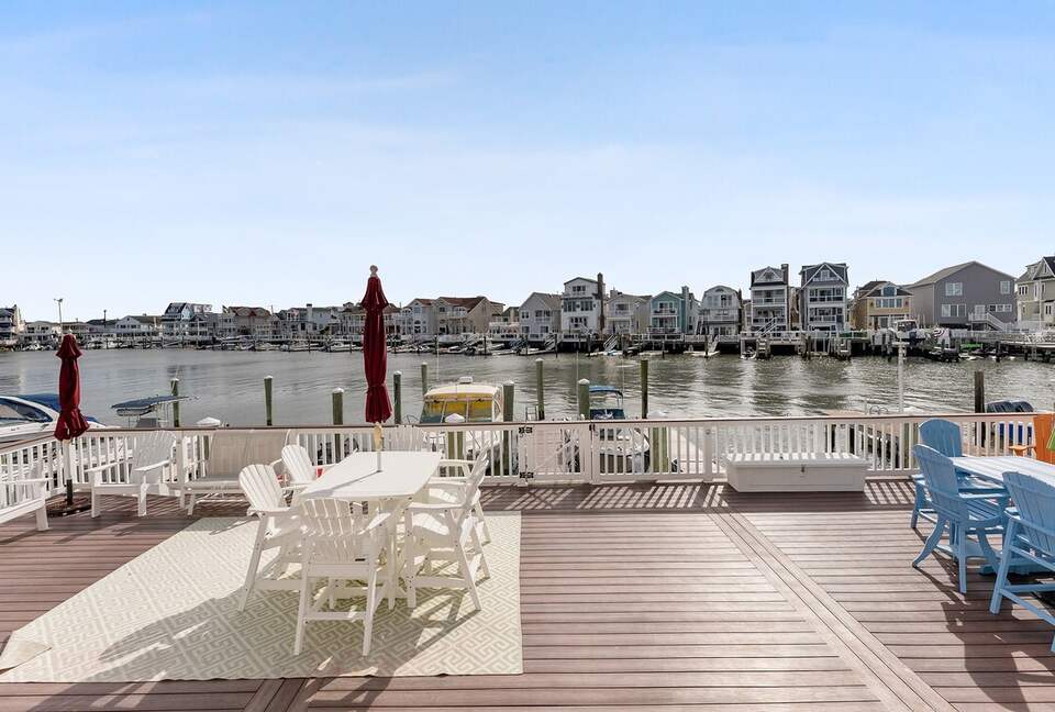Tranquil Waterside Living on Ocean City’s Exclusive Lagoon - Ocean City, New Jersey