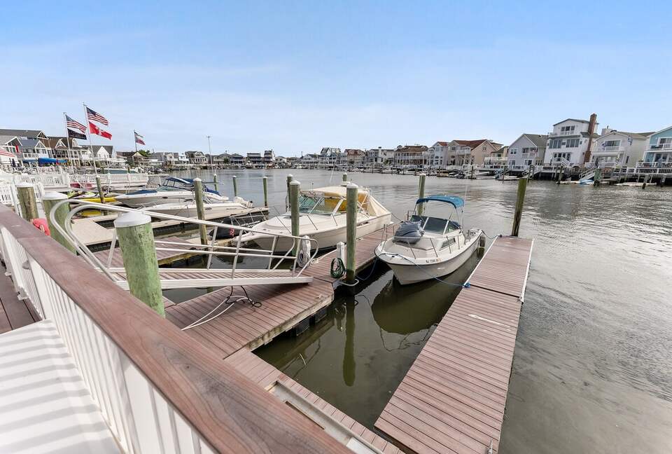 Tranquil Waterside Living on Ocean City’s Exclusive Lagoon - Ocean City, New Jersey