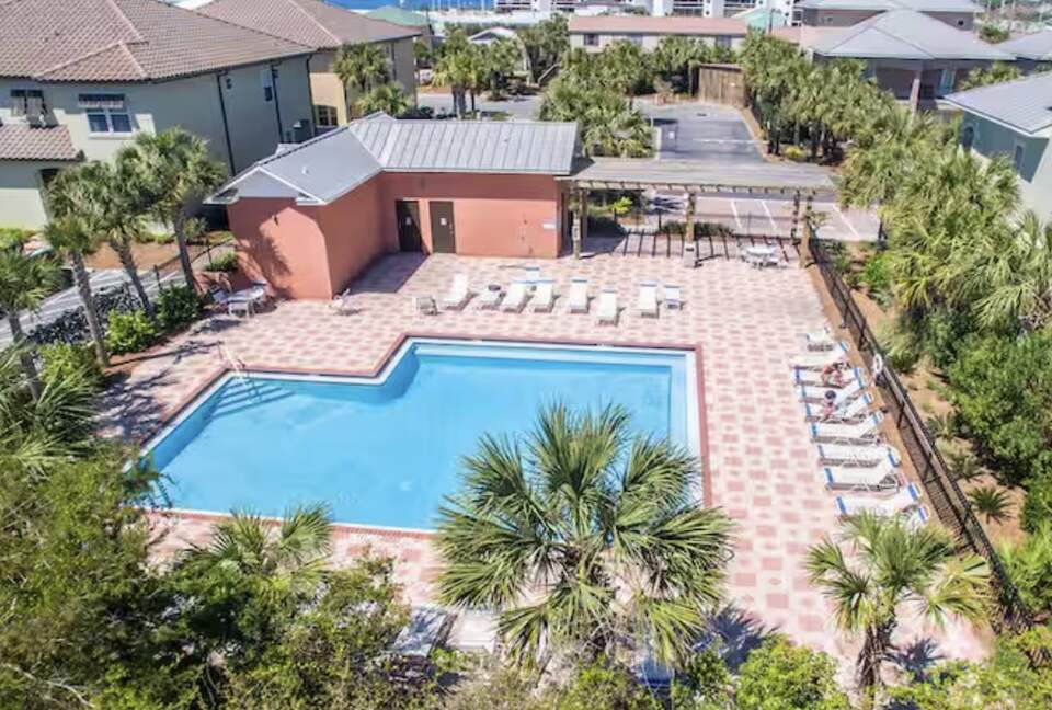 Steps from the Sand | A Tasteful Beachside Retreat - Miramar Beach, Florida