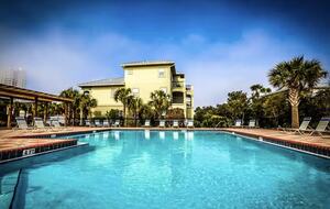 Steps from the Sand | A Tasteful Beachside Retreat - Miramar Beach, Florida