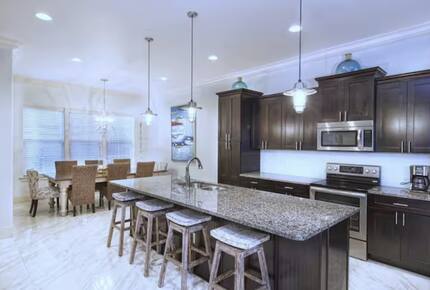 Steps from the Sand | A Tasteful Beachside Retreat - Miramar Beach, Florida