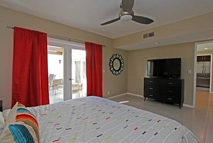 South Palm Springs Style - Palm Springs, California