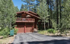 Elegant Northstar Lodge with Private Hot Tub and Resort Amenities - Truckee, California