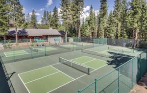 Elegant Northstar Lodge with Private Hot Tub and Resort Amenities - Truckee, California