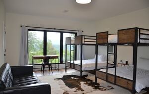 Tranquil Cabin Hideaway Near Wardensville’s Charm - Wardensville, West Virginia