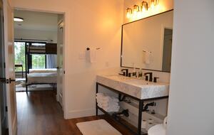 Tranquil Cabin Hideaway Near Wardensville’s Charm - Wardensville, West Virginia