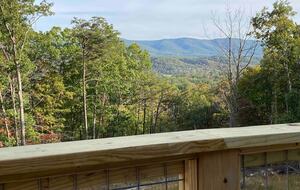 Tranquil Cabin Hideaway Near Wardensville’s Charm - Wardensville, West Virginia