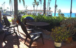 Cozy Oceanfront Getaway | Steps to the Beach - Oceanside, California