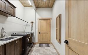 Tranquil Retreat Amid Montana’s Wilderness - Eureka, Montana